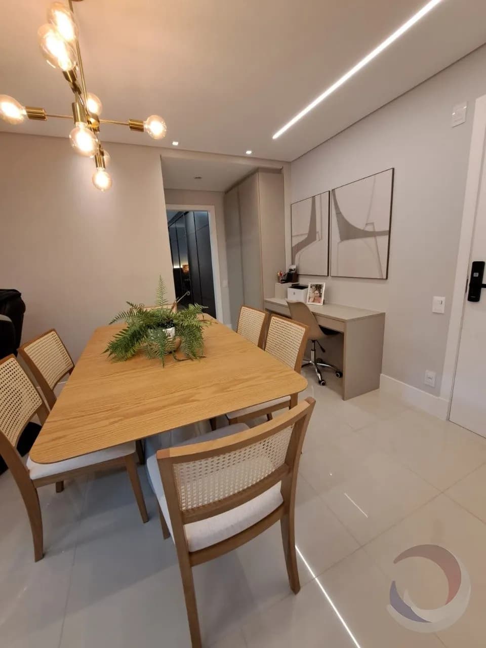Apartamento para venda com 2 dormitórios em Agronômica com 101 m² — foto 4