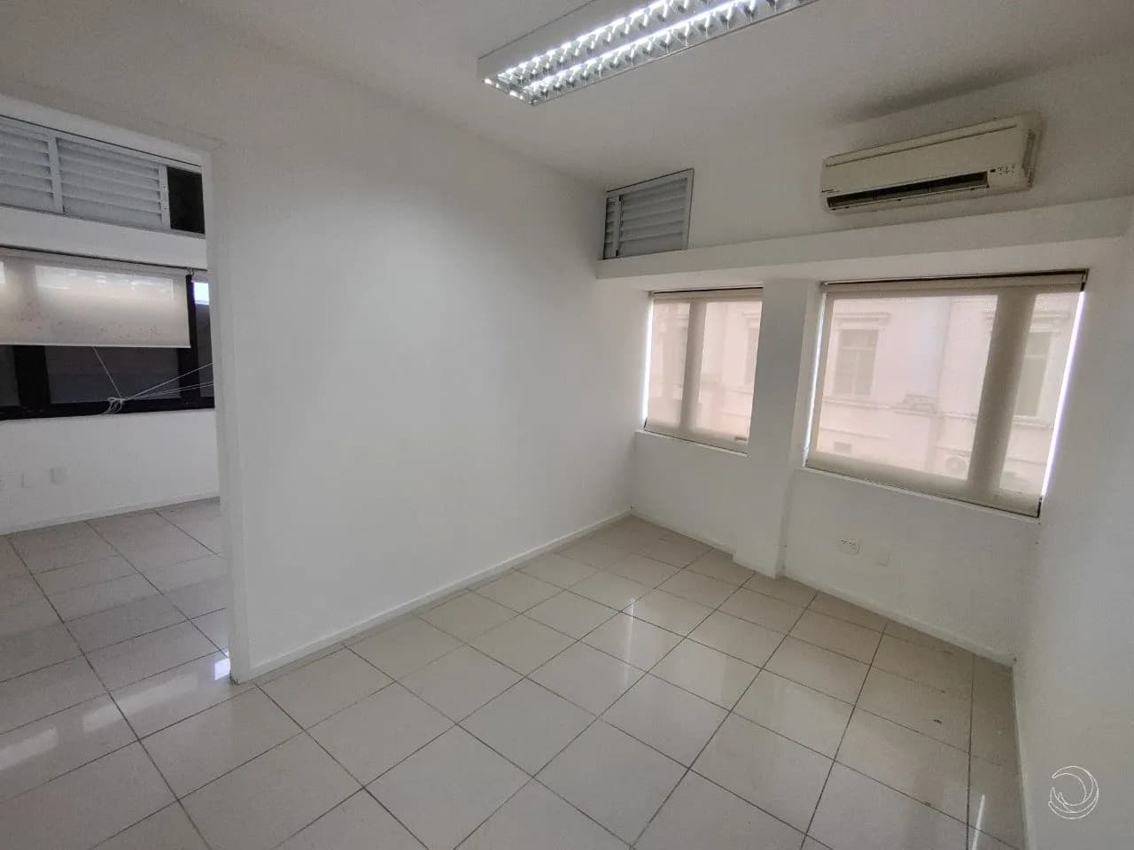 Sala comercial para venda em Centro com 410 m² — foto 4