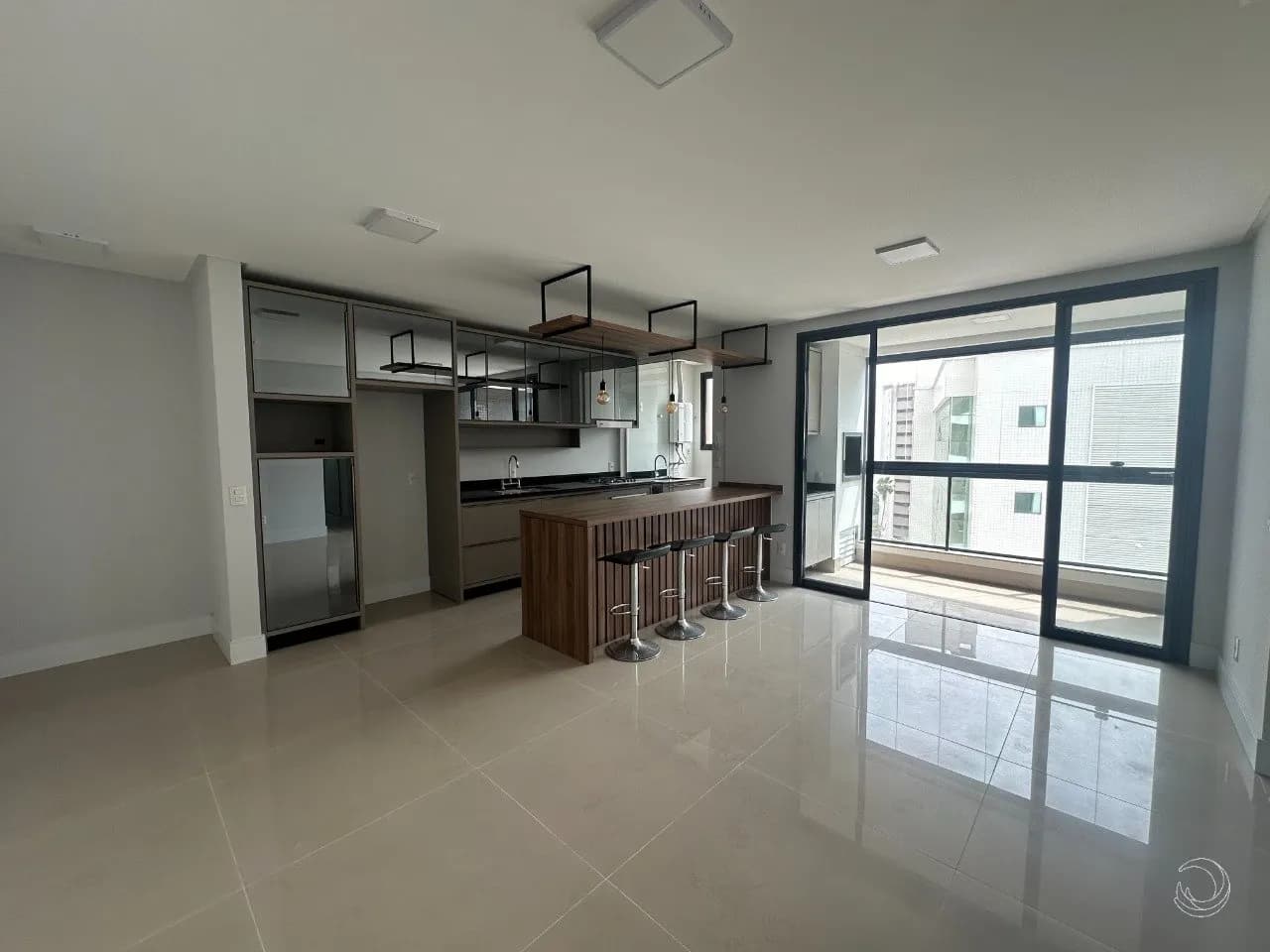 Apartamento para venda com 2 dormitórios em Agronômica com 87 m² — foto principal