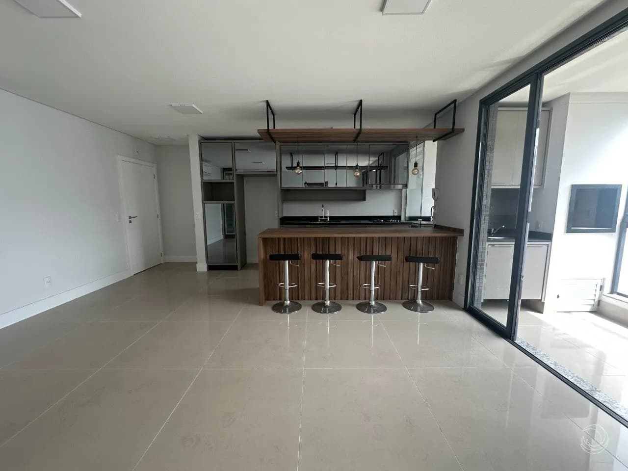 Apartamento para venda com 2 dormitórios em Agronômica com 87 m² — foto 3