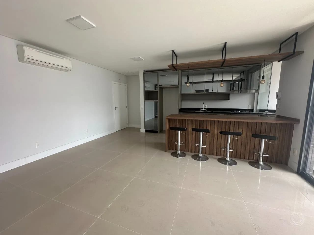 Apartamento para venda com 2 dormitórios em Agronômica com 87 m² — foto 4