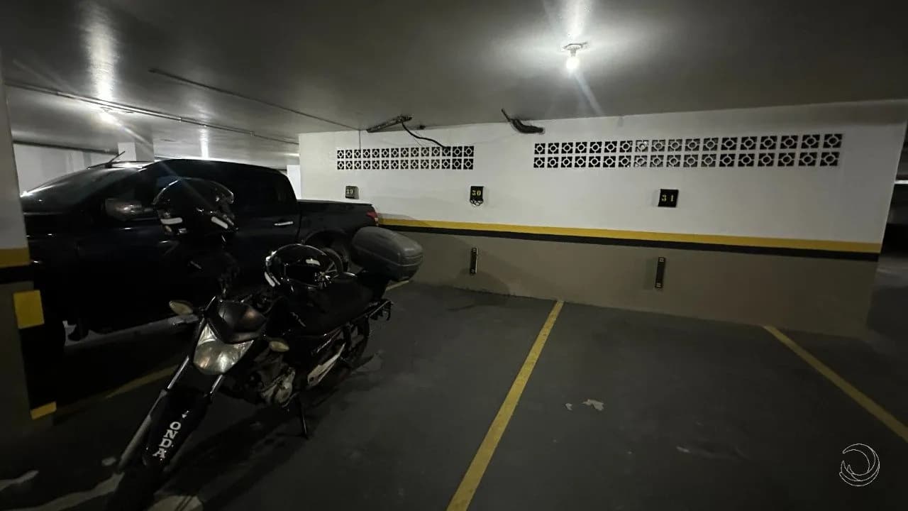 Box garagem para venda em Centro com 12 m² — foto 2