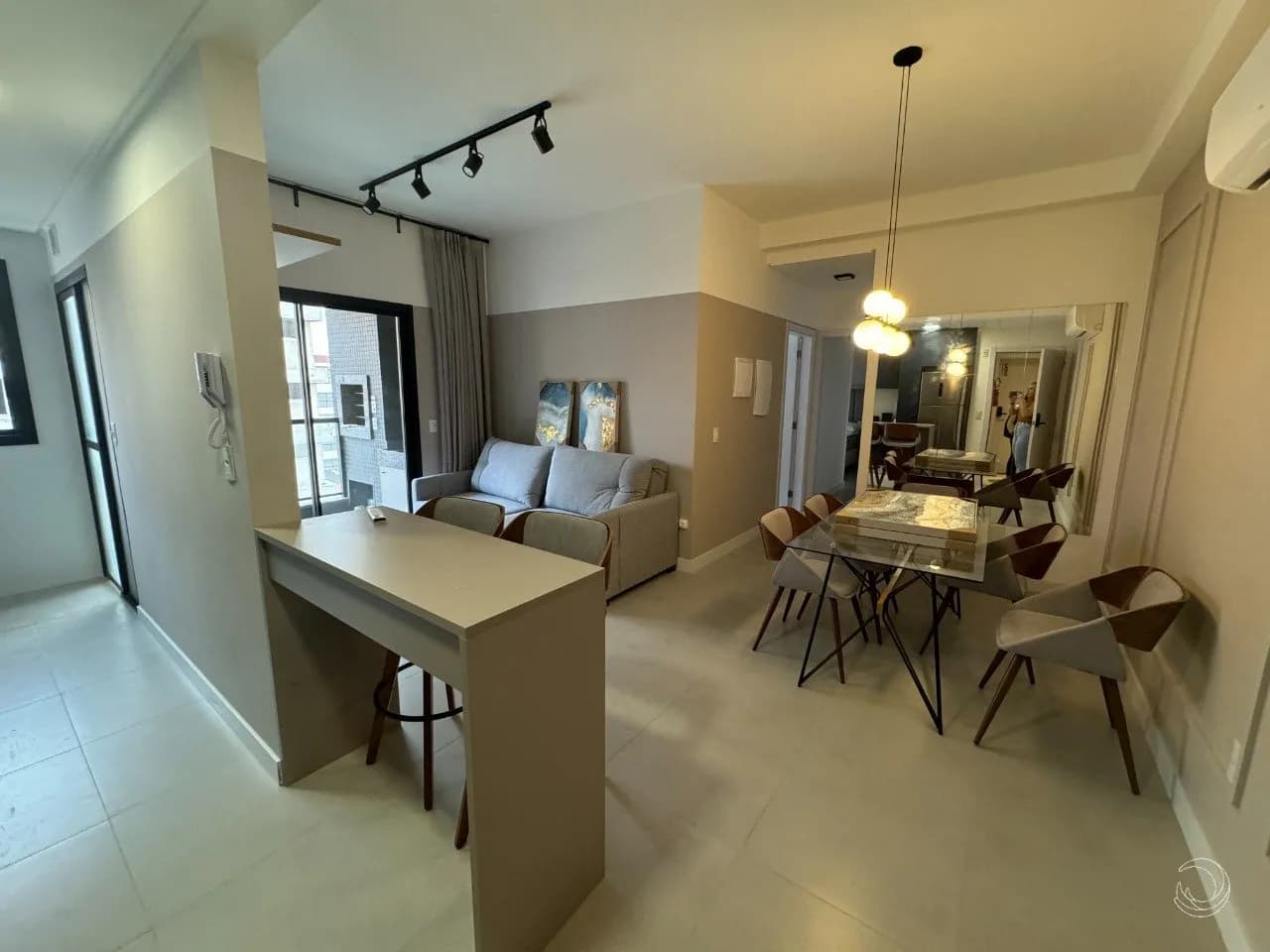 Apartamento para venda com 2 dormitórios em Centro com 74 m² — foto 2