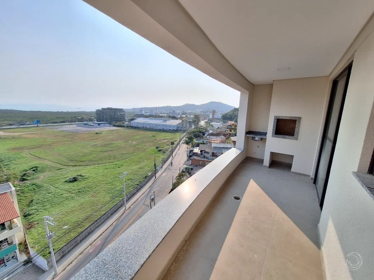 Apartamento para venda com 3 dormitórios em Saco Grande com 94 m² — foto 2
