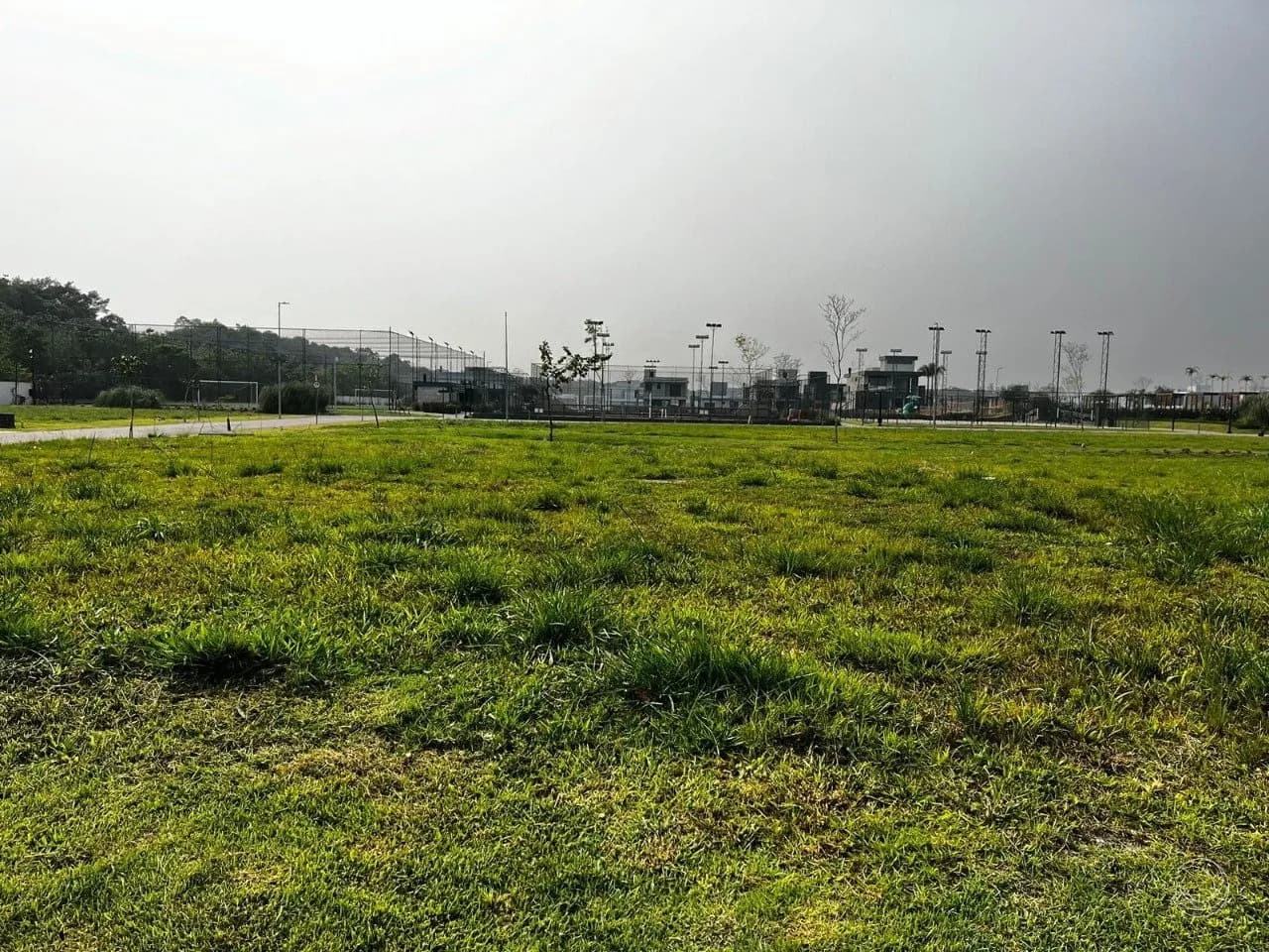 Terreno para venda em Pedra Branca com 300 m² — foto principal
