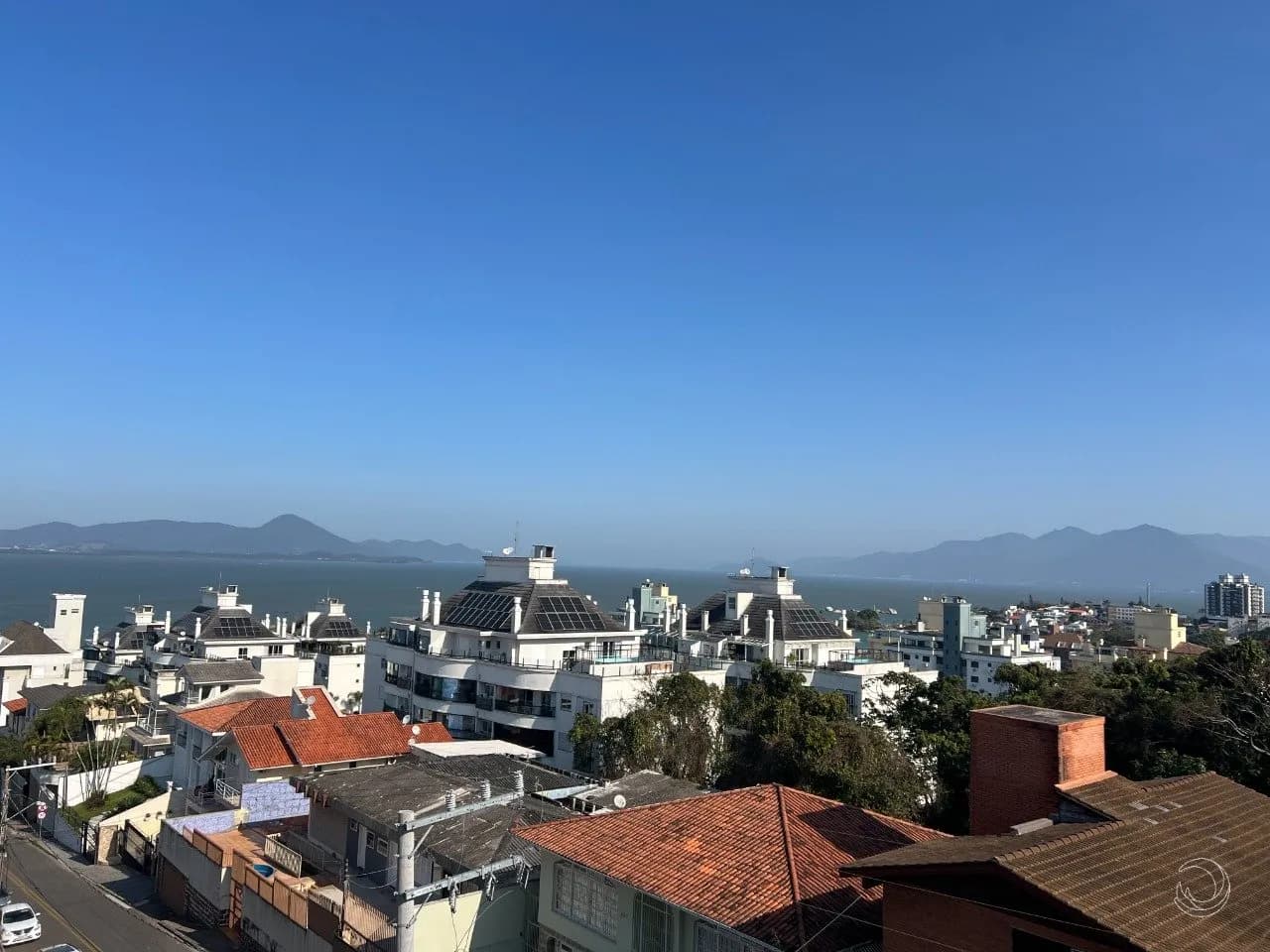 Apartamento para venda com 2 dormitórios em Coqueiros com 83 m² — foto 5