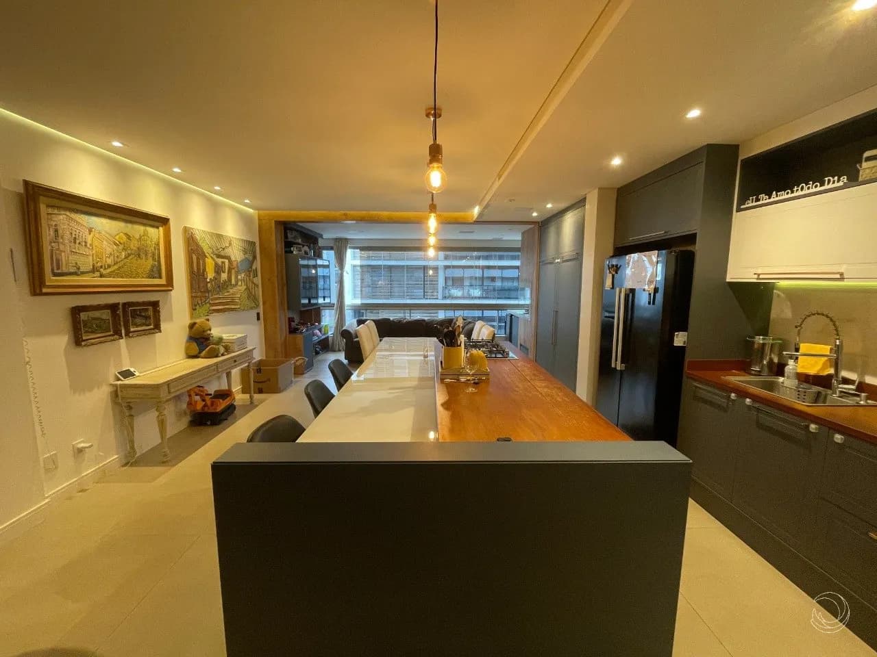 Apartamento para venda com 3 dormitórios em Jurerê com 114 m² — foto principal