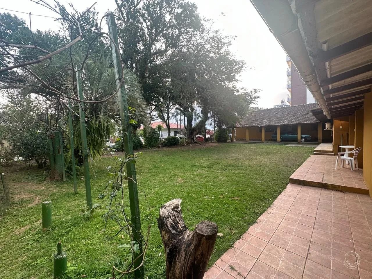 Terreno para venda em Coqueiros com 714 m² — foto 3