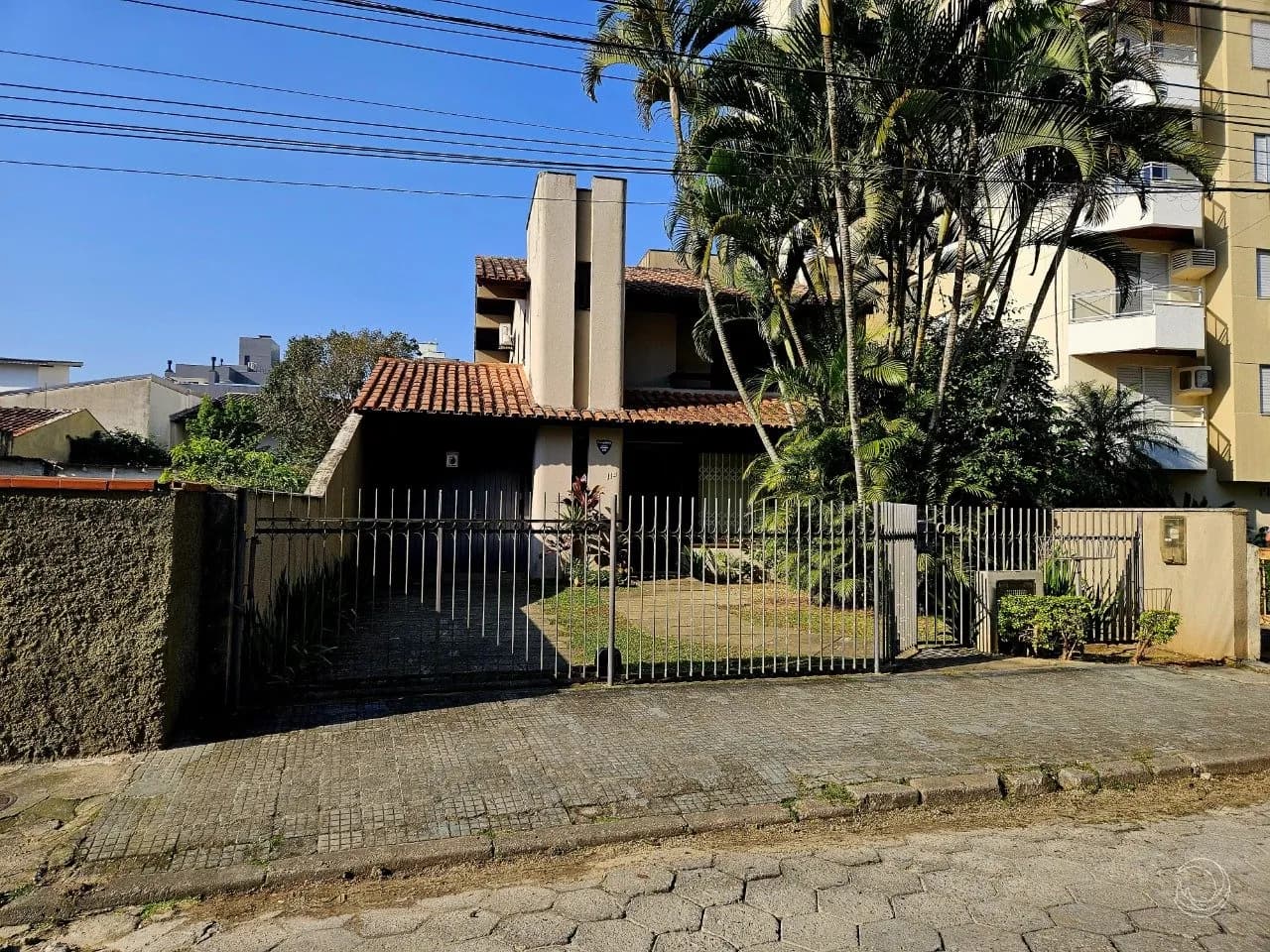 Terreno para venda em Trindade com 441 m² — foto principal