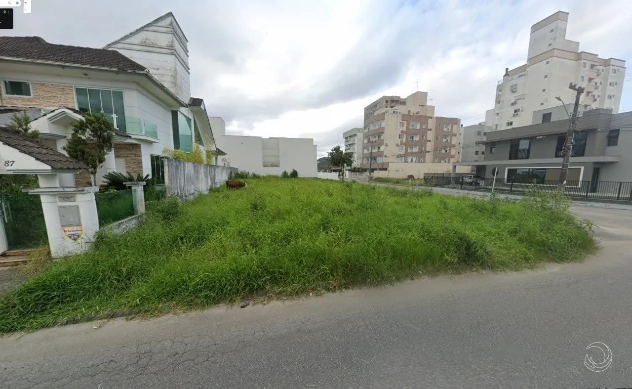 Terreno para venda em Pedra Branca com 532 m² — foto principal