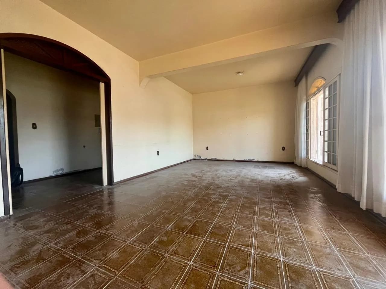 Casa para venda com 4 dormitórios em Balneário com 310 m² — foto principal