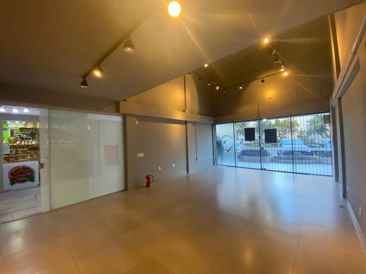 Loja para venda em Trindade com 99 m² — foto 2
