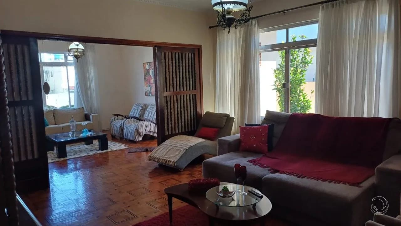 Casa para venda com 5 dormitórios em Capoeiras com 315 m² — foto 2