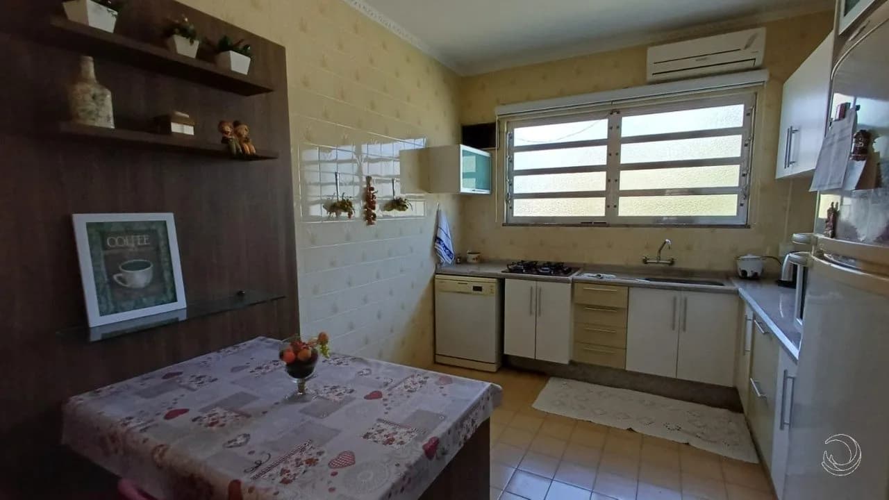 Casa para venda com 5 dormitórios em Capoeiras com 315 m² — foto 4
