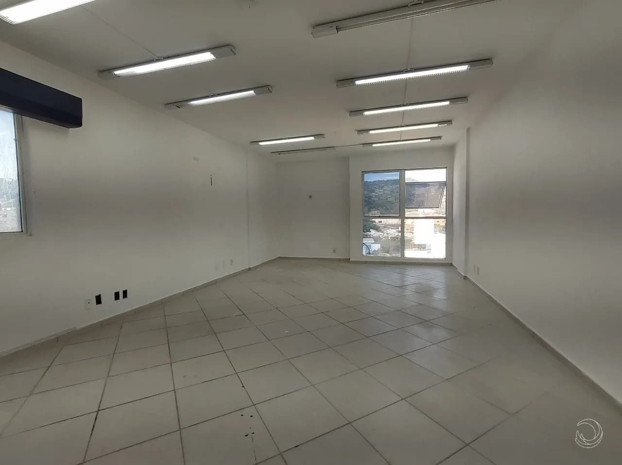 Sala comercial para venda em Centro com 42 m² — foto 4