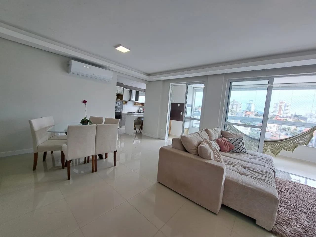 Apartamento para venda com 2 dormitórios em Estreito com 108 m² — foto principal
