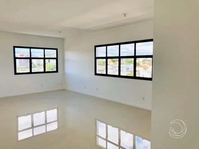 Sala comercial para venda em Capoeiras com 44 m² — foto principal