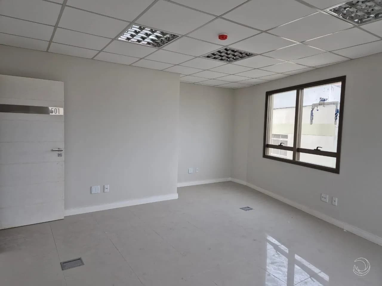 Sala comercial para venda em Centro com 29 m² — foto 2