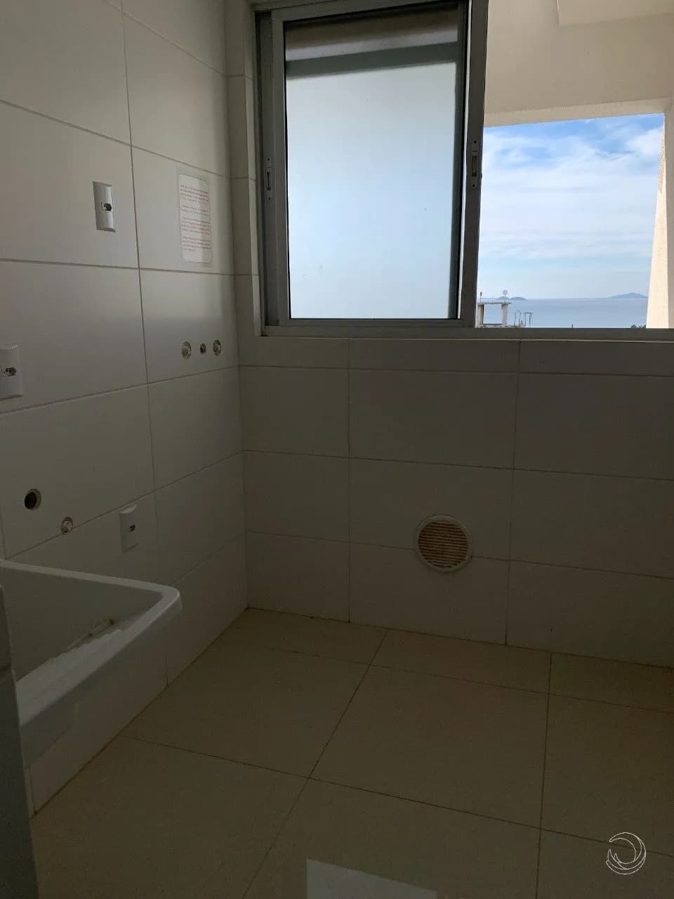 Apartamento para venda com 3 dormitórios em Barreiros com 93 m² — foto 4