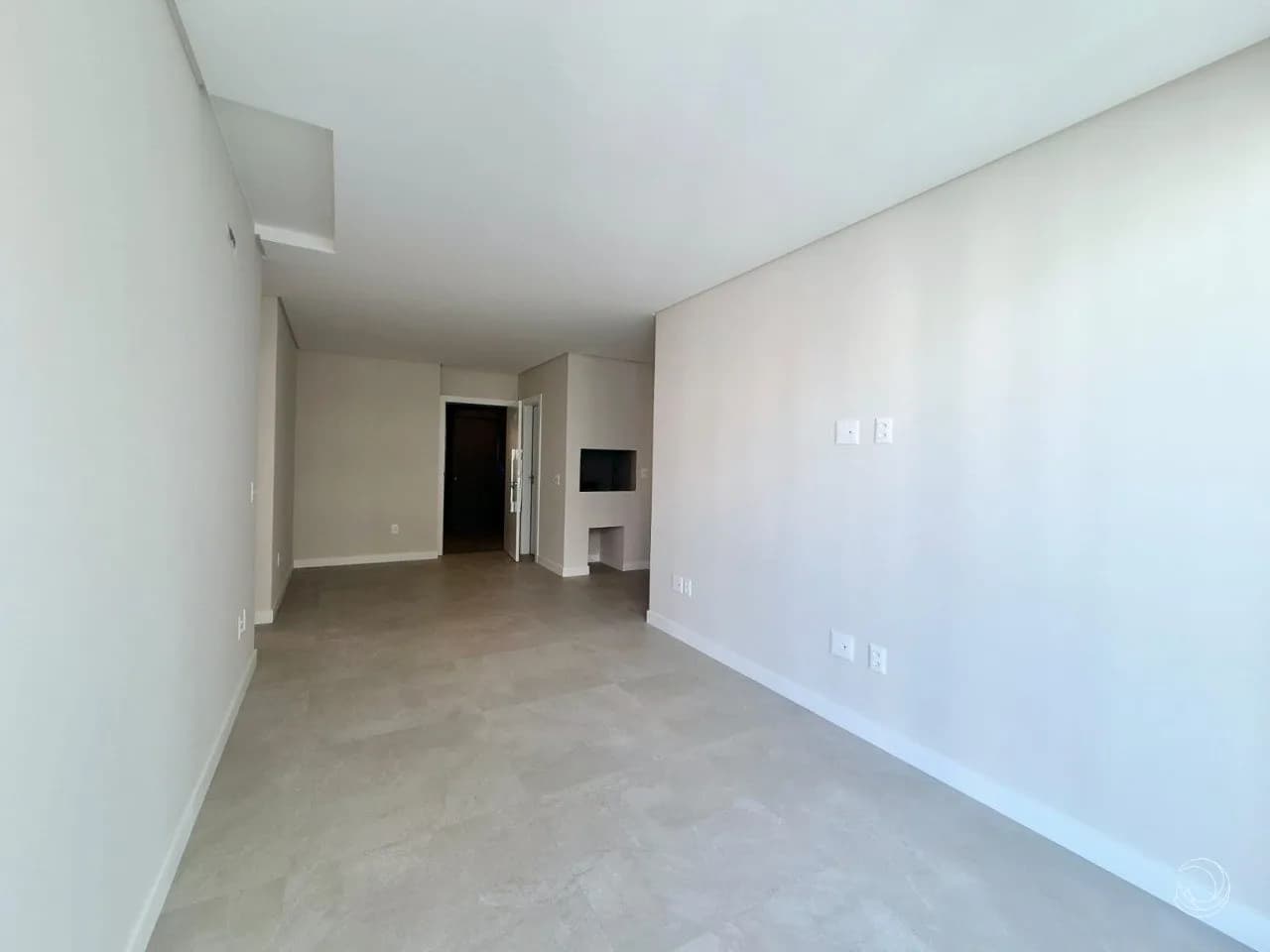 Apartamento para venda com 2 dormitórios em Centro com 75 m² — foto principal