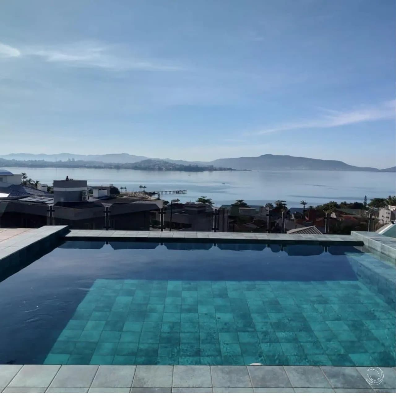 Casa para venda com 3 dormitórios em Centro com 542 m²