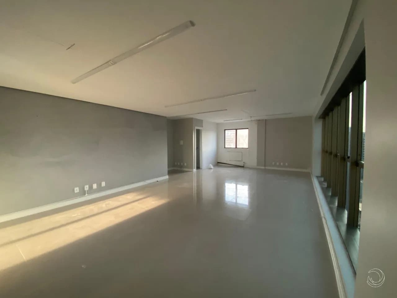 Sala comercial para venda em Centro com 53 m² — foto 3