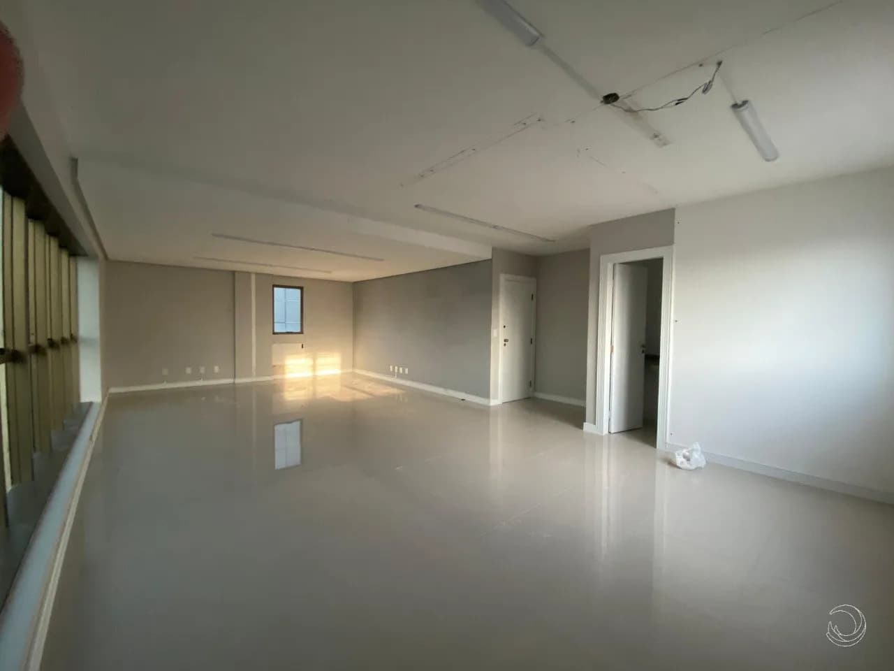 Sala comercial para venda em Centro com 53 m² — foto 5