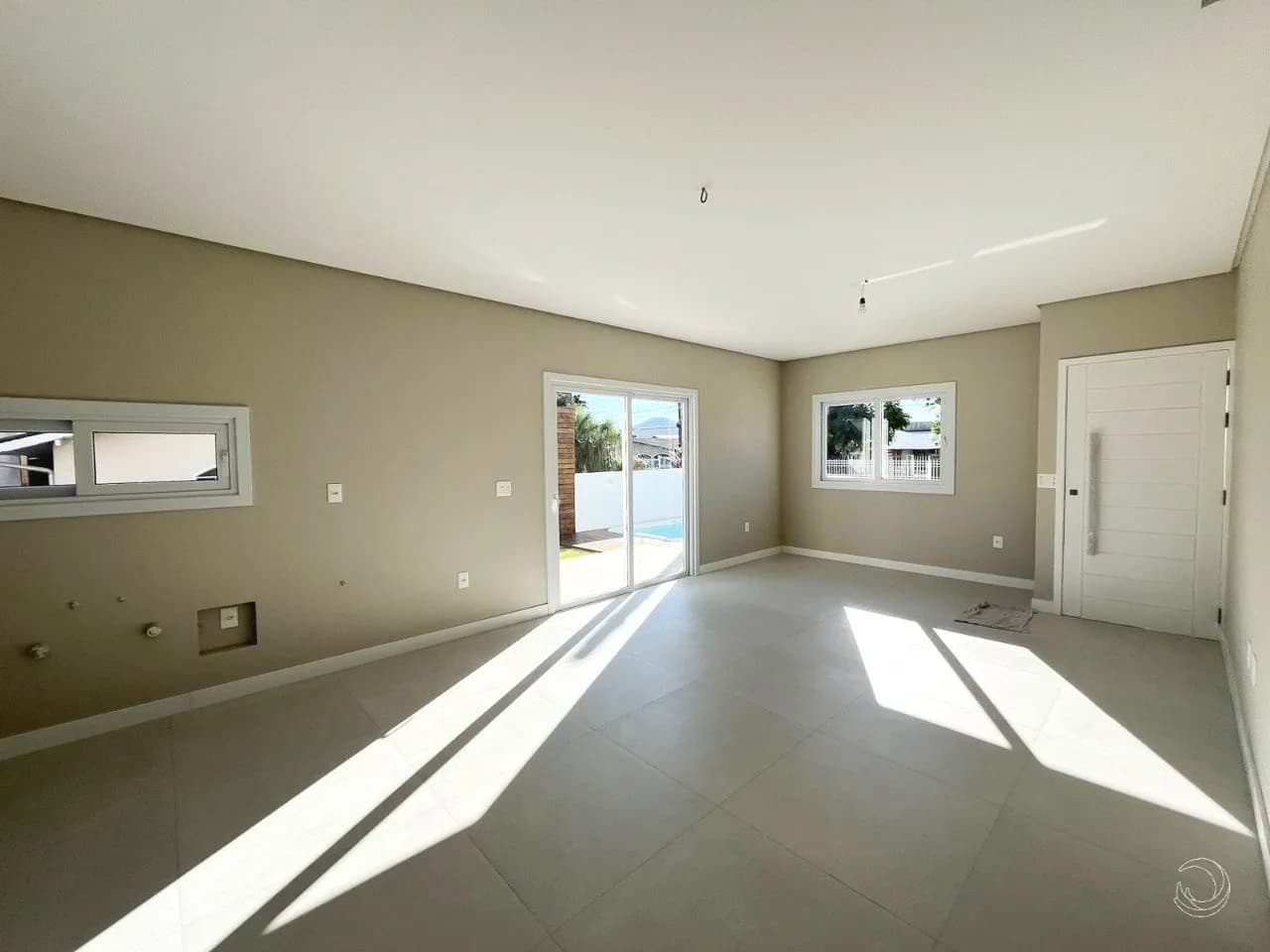 Casa para venda com 3 dormitórios em Daniela com 199 m² — foto 3