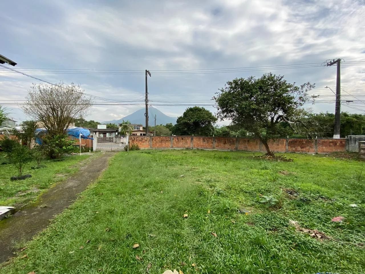Terreno para venda em Pacheco com 2327 m² — foto principal