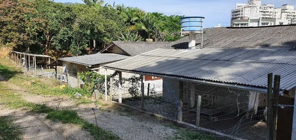 Terreno para venda em Itacorubi com 682 m² — foto principal