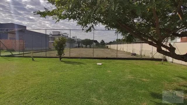 Terreno para venda em Campeche com 396 m² — foto principal