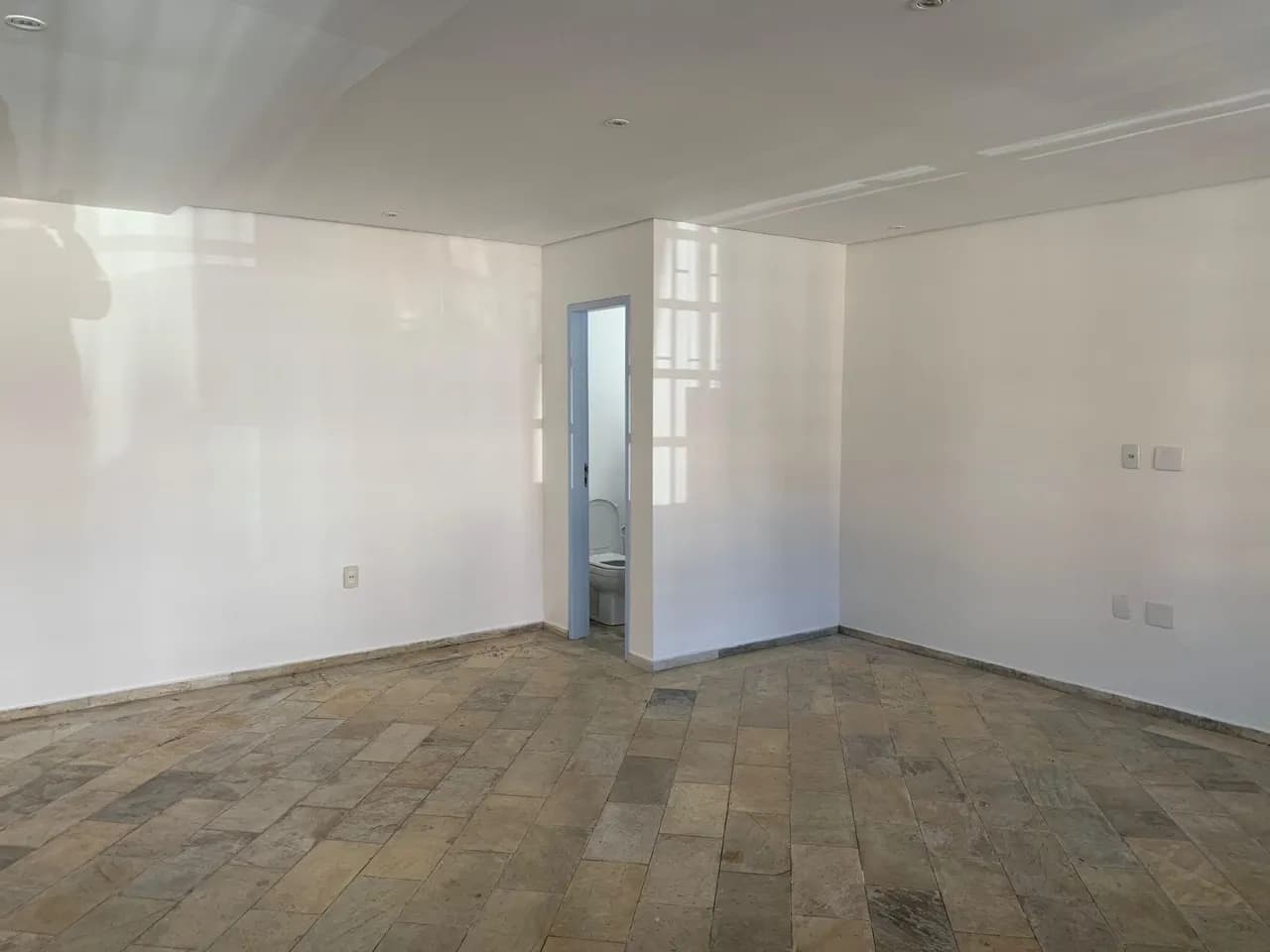 Casa para venda com 4 dormitórios em Santa Mônica com 191 m² — foto 4