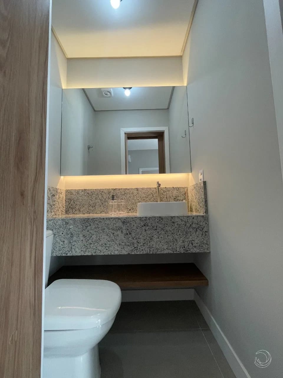 Apartamento para venda com 1 dormitório, em Cachoeira Do Bom Jesus com 53 m² — foto 4