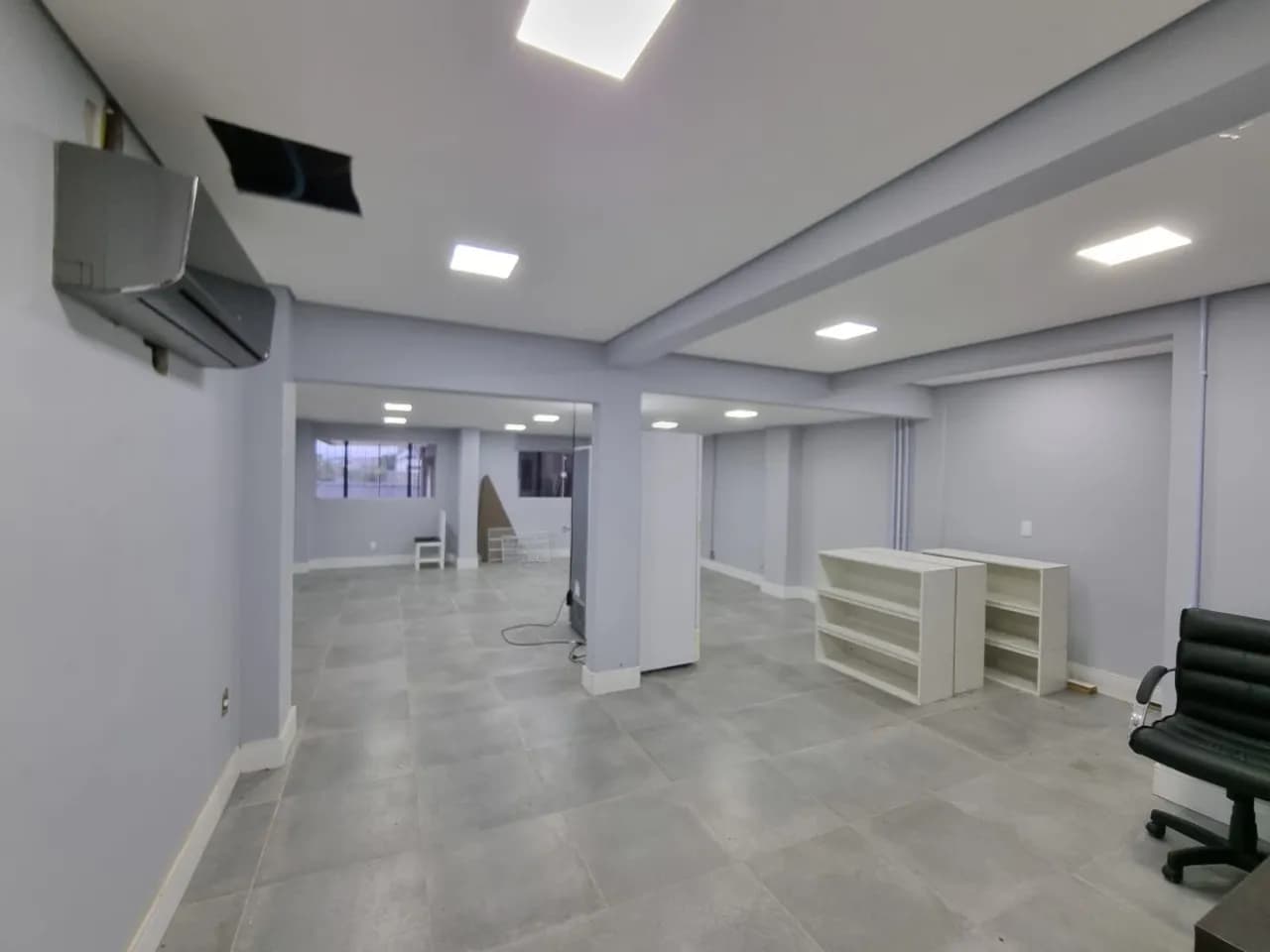 Galpão para venda em Pedra Branca com 261 m² — foto principal