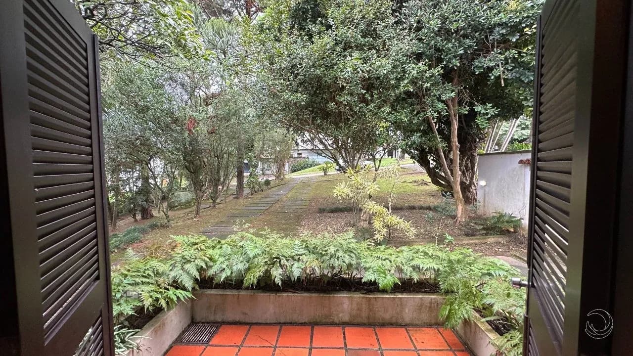 Casa para venda com 5 dormitórios em Itaguaçu com 231 m² — foto 2