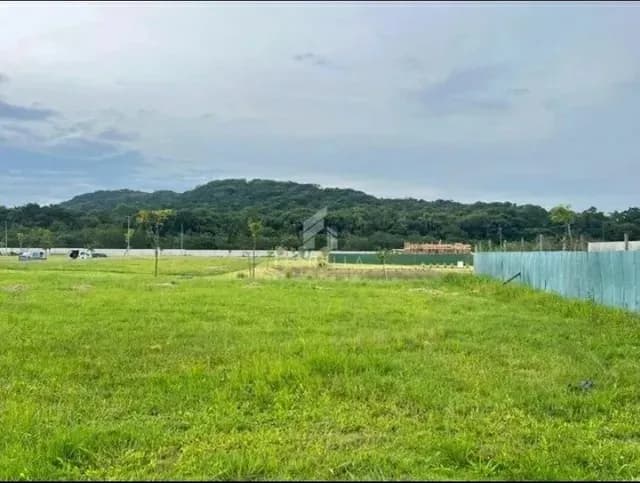 Terreno para venda em Pedra Branca com 309 m² — foto principal