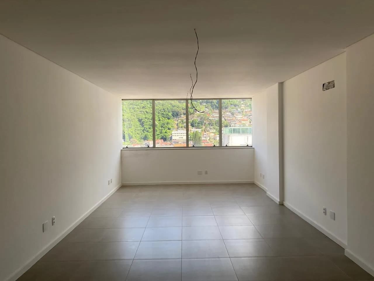 Sala comercial para venda em Saco Dos Limões com 38 m² — foto 3