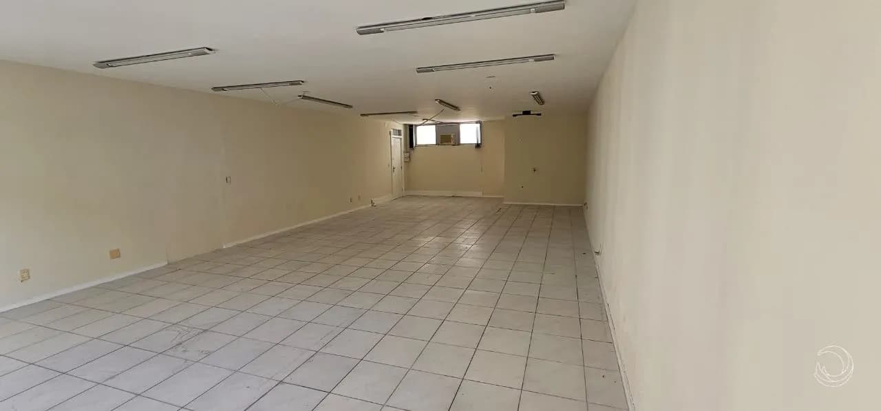 Sala comercial para venda em Centro com 83 m² — foto principal