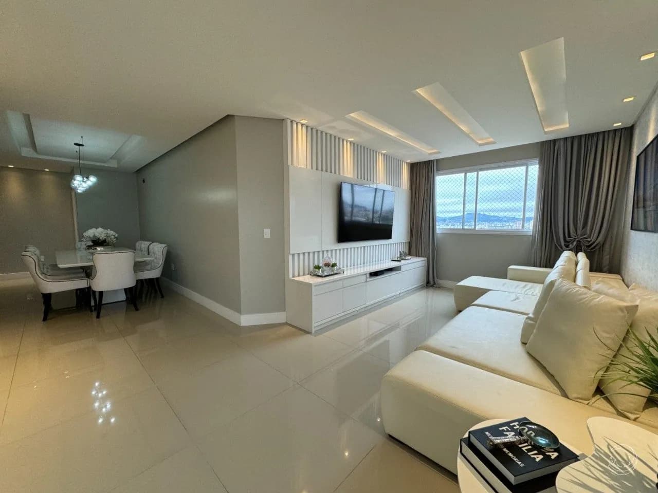 Cobertura para venda com 3 dormitórios em Barreiros com 190 m² — foto 2