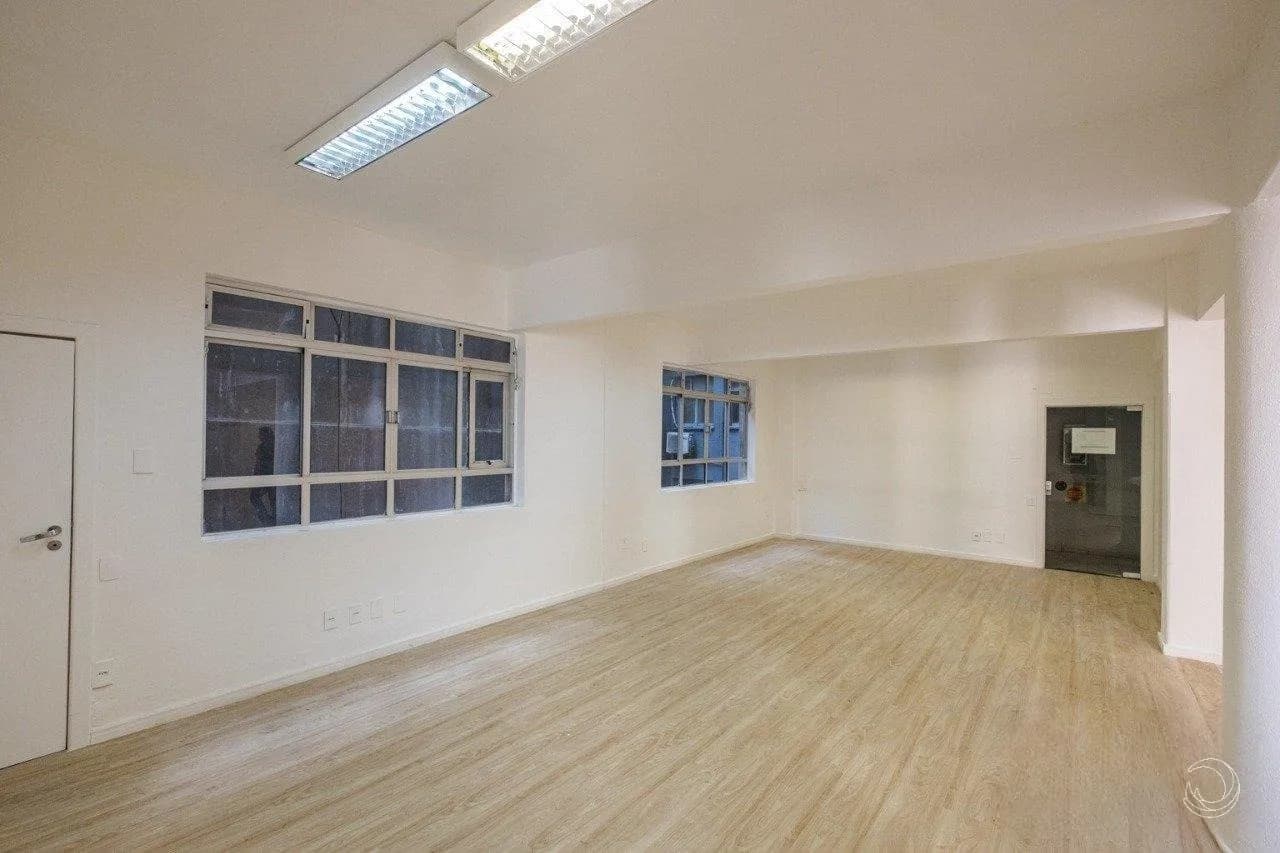 Sala comercial para venda em Centro com 96 m² — foto principal