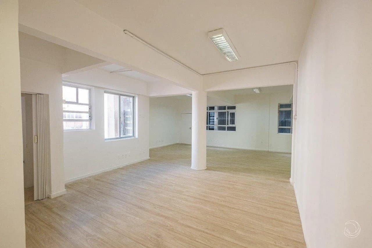 Sala comercial para venda em Centro com 96 m² — foto 2