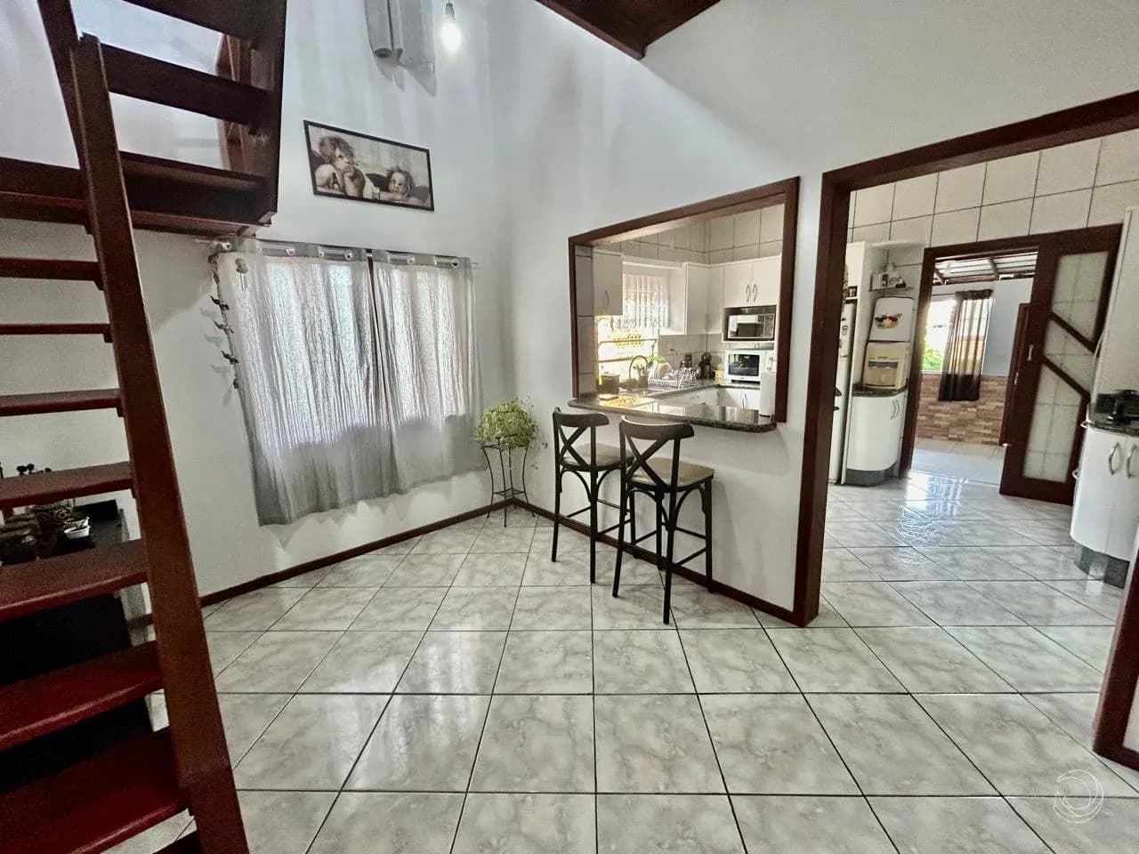 Casa para venda com 3 dormitórios em Barreiros com 202 m² — foto principal