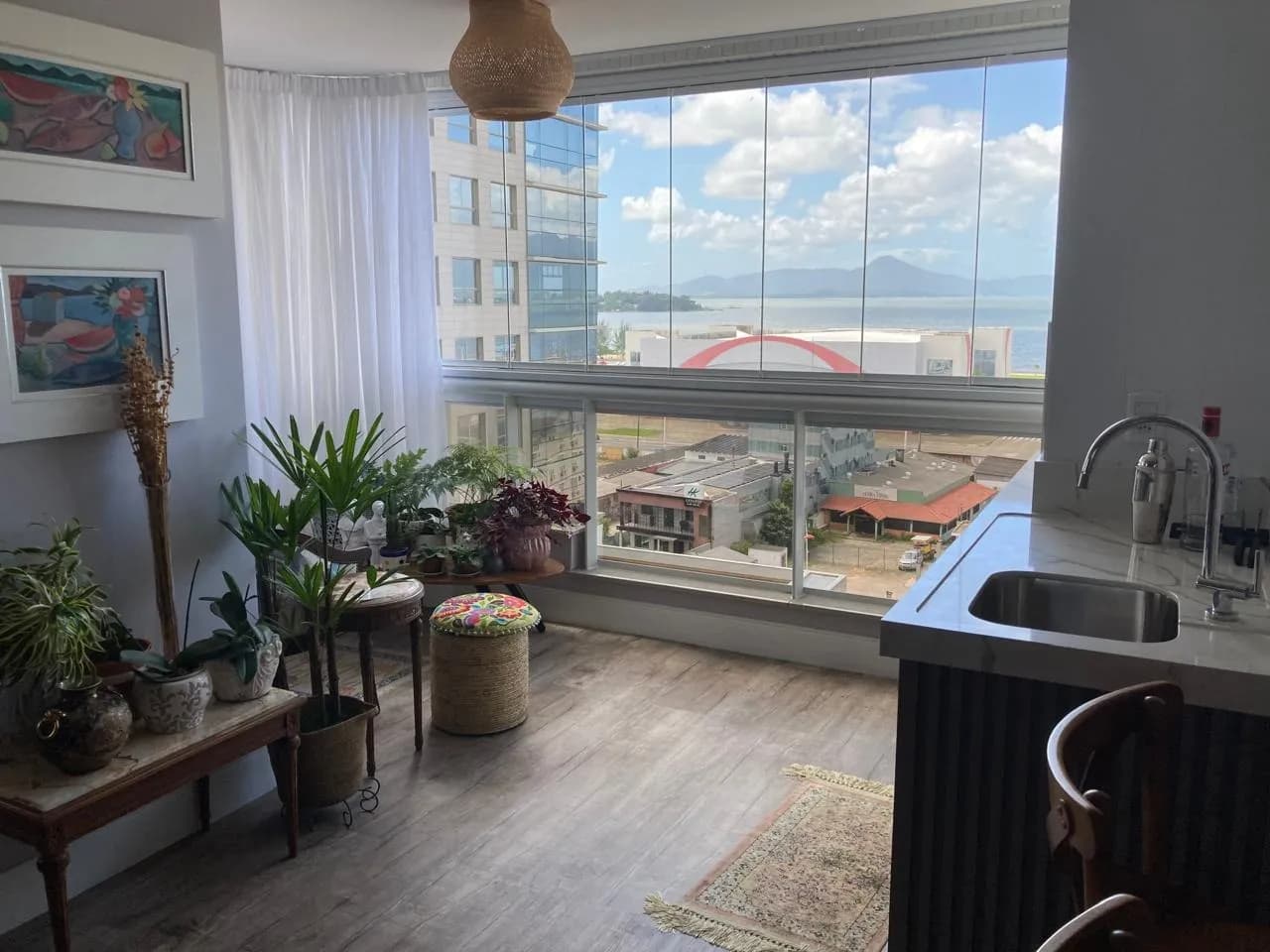 Apartamento para venda com 3 dormitórios em Campinas com 150 m² — foto principal