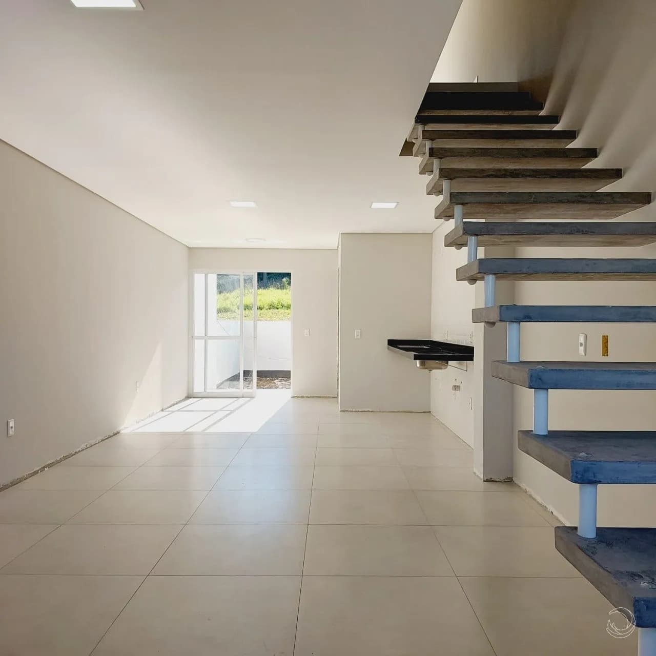 Casa para venda com 2 dormitórios em Areias com 85 m²