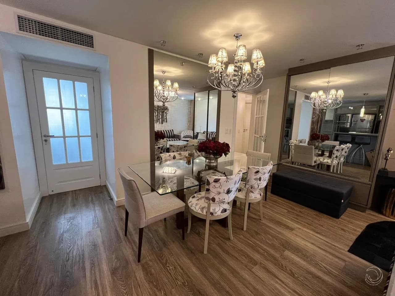 Apartamento para venda com 3 dormitórios em Centro com 108 m² — foto principal