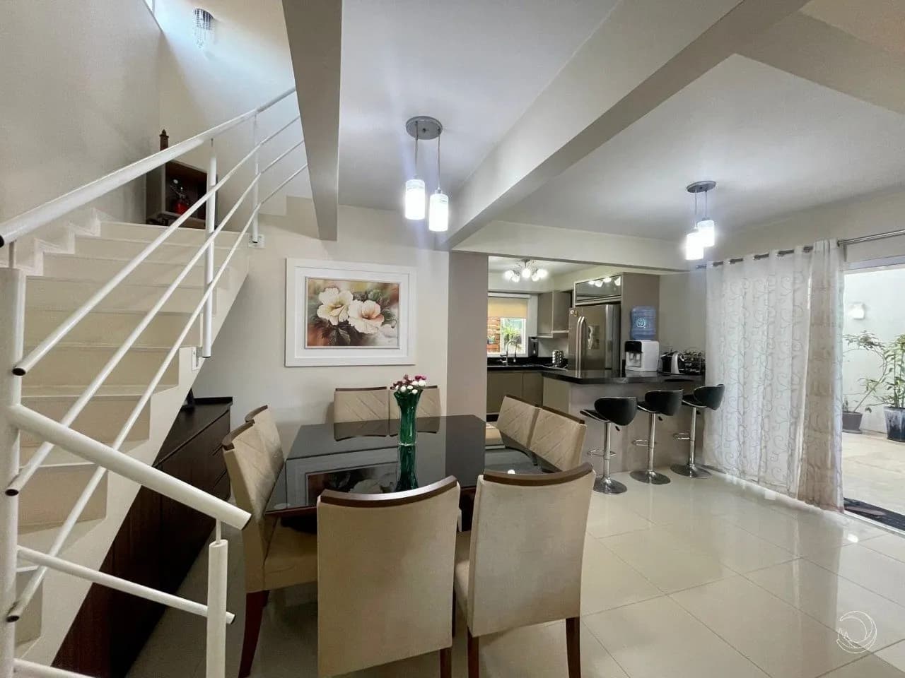 Casa para venda com 3 dormitórios em São João do Rio Vermelho com 242 m² — foto 2
