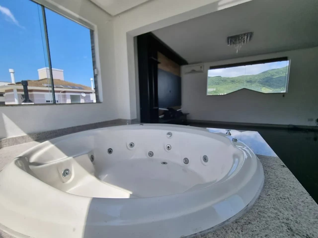 Casa para venda com 3 dormitórios em Pedra Branca com 242 m² — foto principal