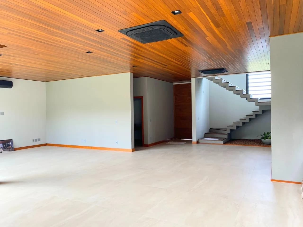 Casa para venda com 4 dormitórios em Lagoa Da Conceição com 474 m² — foto 2