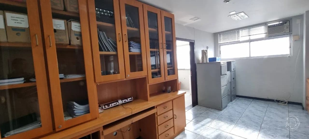Sala comercial para venda em Centro com 102 m² — foto 2