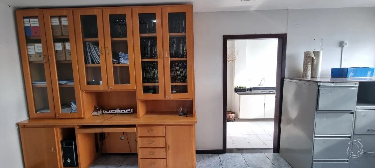 Sala comercial para venda em Centro com 102 m² — foto 3
